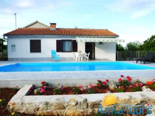 Holiday home mit pool Bijou Foto