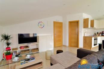 Apartman s bazenom Hillside 1